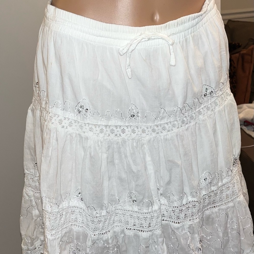 In Gear ladies white skirt white size medium
